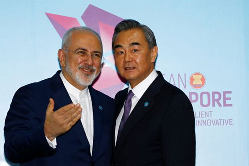 China reitera su intención de cooperar con Irán China reitera su intención de cooperar con Irán, pese a sanciones